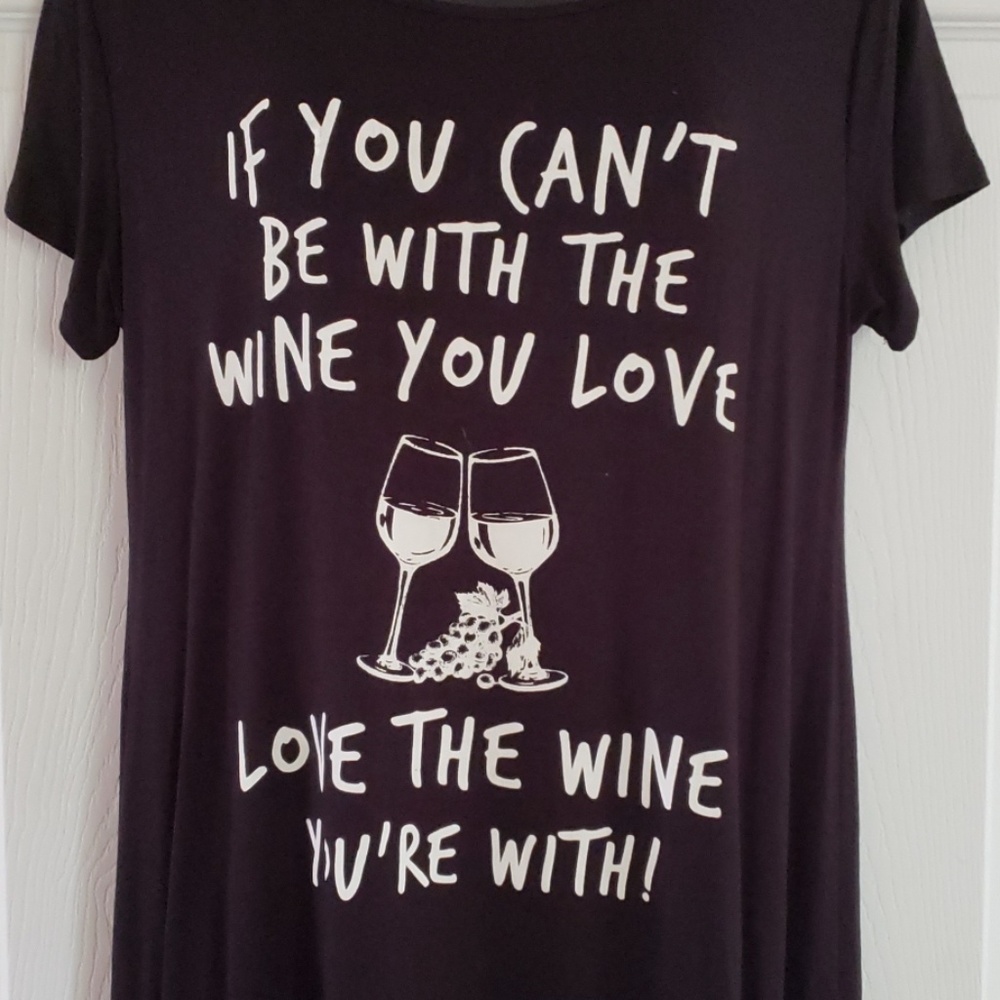 🍷WINE🍷 Love the wine you're with black shirt